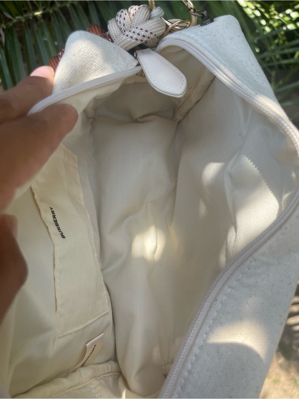 Burberry Beauty Hand Bag - Picture 11 of 14